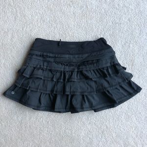 Lululemon Back on Track skirt 4